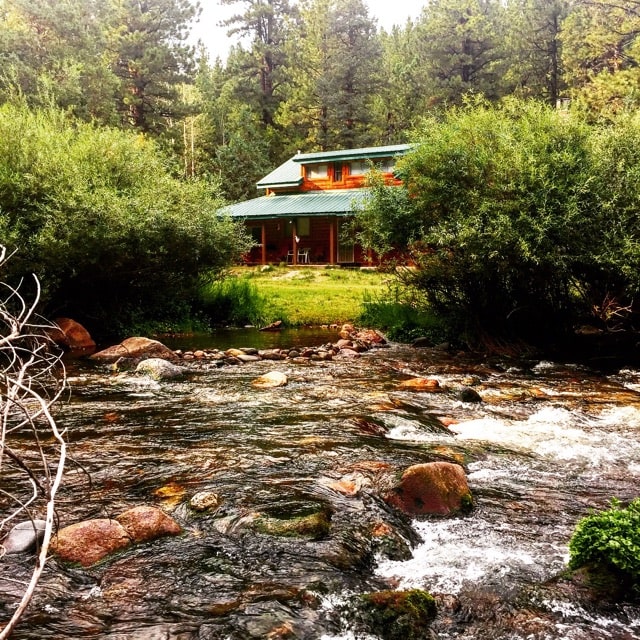 Mammoth Creek cabin vacation rental