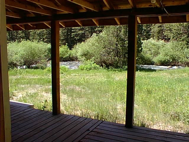 creek vacation cabin