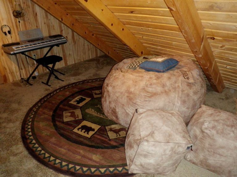 Nestled Cabin — photo 5